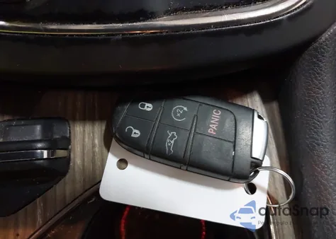 2015 Chrysler 200 C z USA, uszkodzony, nr VIN 1C3CCCEG1FN583352